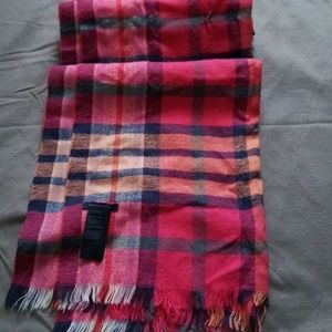 Huge scarf
